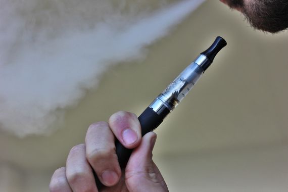 vapore passivo della sigaretta elettronica